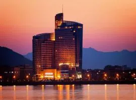 Fuyang International Trade Centre Hotel