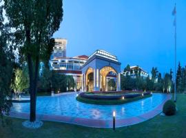 Suzhou Jinji Lake Grand Hotel, khách sạn ở Tô Châu