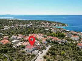 1 Bedroom Gorgeous Apartment In Kanica