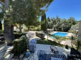 Villa avec Piscine au coeur de la campagne provençale