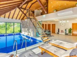 Gorgeous Home In Lokvicici With Wifi