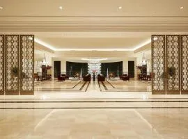 Donghai Xianhucheng Huanglong Hotel