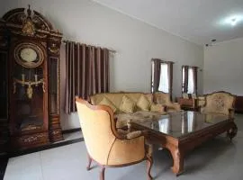 Hotel O Wisma Ray Syariah