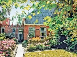 Lovely Apartment In Saaxumhuizen