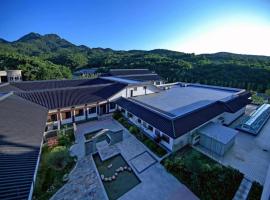 Oriental Spring Resort Dalian, hotel v destinaci Dalian
