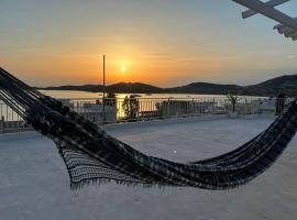 Athens Palaia Fokaia Entire Flat 2 bedrooms with panoramic sea views and a massive veranda , only steps away from the beach and amenities