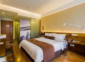 James Joyce Coffetel Qinhuangdao People Park Plaza