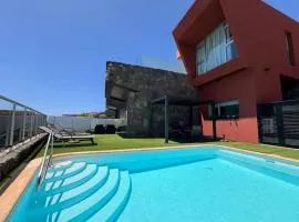 Green 14 Ocean view retreat by CanaryScape