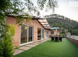 StayVista at Suri Ville with Heater & Mountain View