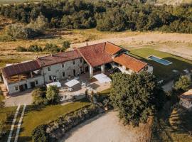 Tenuta il Galletto Country house with pool, hotel in Casale Monferrato
