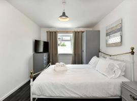 Host & Stay - Oxford Street House, hotel in Swansea
