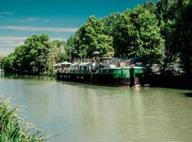 Péniche La Messagère, hotel v destinaci Villeneuve-les-Béziers