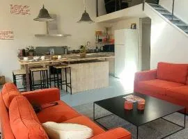 Magnifique LOFT Déco sur le port et à 5mn des plages wifi Clim 85 m2