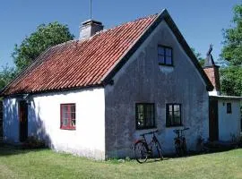 2 Bedroom Nice Home In Fårösund