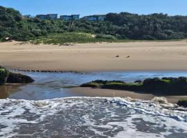 Ntomb'lele Ocean View Luxury Holiday Villas, hotel v destinaci Tugela Mouth