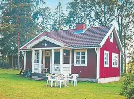 Nice Home In Blomstermåla With Sauna