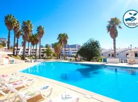 Villa Saint Lucia - com acesso a piscina e BBQ em Albufeira