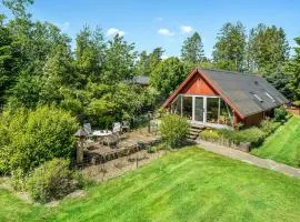 2 Bedroom Gorgeous Home In Glesborg