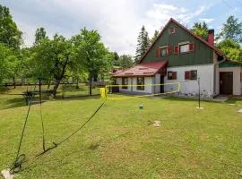 Awesome Home In Stari Laz With Kitchen