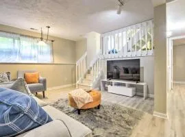 Charming Three Bedroom Home with King Bed and Fire Pit