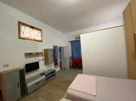 Ramo's Charming Studio Apartment - 5th