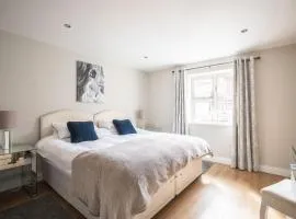 Goldfinch Lodge