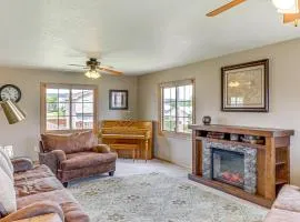 Black Hills Family Home Close to Hiking Trails!