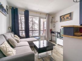 Joli Appartement Arc 1800, Piscine, hotel en Bourg-Saint-Maurice