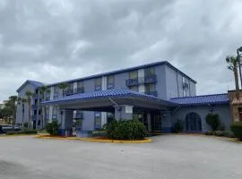 Monumental Movieland Hotel