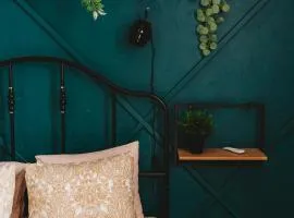 Unique 2 bedroom Apartment in The Old Town