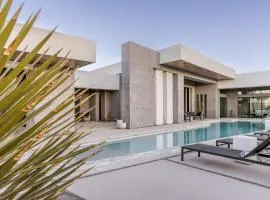 Vanguard by Fieldtrip 5 Bd Private Luxury with Infinity Pool Game Room