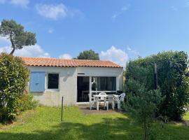 Maison DOLUS 4pers dans R&eacute;sidence Priv&eacute;e avec Piscine et SPA, heilsulindarh&oacute;tel &iacute; Dolus-d'Ol&eacute;ron