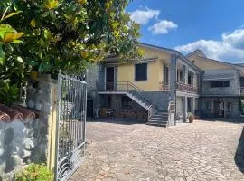 Le Due Rose, up to 10pax with garden in Lunigiana