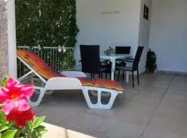 Apartmani Kapetan Podaca