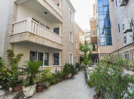 Apartments Franićević, hotel Petrovac na Moruban