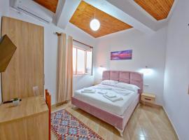 Enma Rooms，位于克鲁亚的酒店