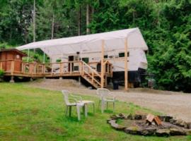 Lower Meadow on Saltspring Island, hotel v destinaci Fernwood