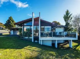 Brownies Bach - Lake Taupo Holiday Home
