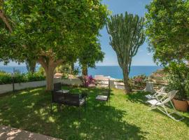 Dimore Acquasale- Sea View Houses, Hotel in Capo Vaticano