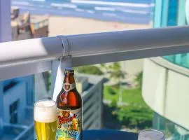 Estanconfor Vista Mar comGaragem Arrumação Diária, Ar Cond. e Cozinha