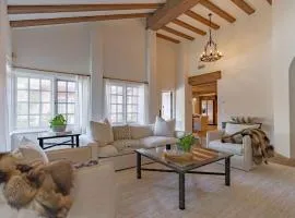 Idyllic Casita on Private Fairbanks Ranch Estate