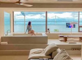 Gwangan Bridge View Beachfront 3BR Apartment 1min to Beach, Stay Goznuk