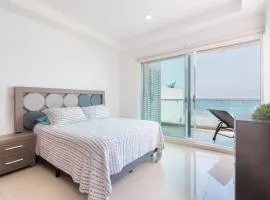 Paraíso Costero Elegante Condo con Vista al Mar