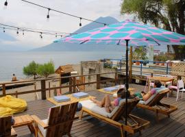 ATI Hotel & Beach Club, hotel v destinaci San Marcos La Laguna