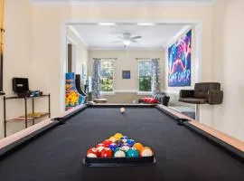 Chelsea's Fun House-University Area!