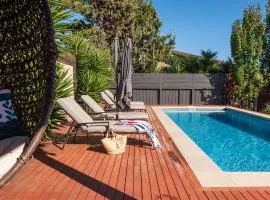 Sunrise Oasis - Luxe Pool, Spa, Cinema
