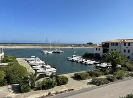 Saint-Cyprien : Studio Moderne avec Piscine et Parking - FR-1-793-13