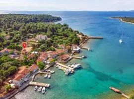 Nice Home In Punta Kriza With Kitchen