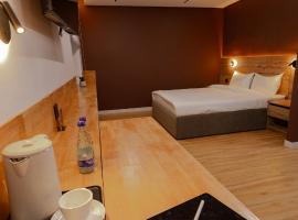 Sansar Hotel Erdenet, hotell i Erdenet