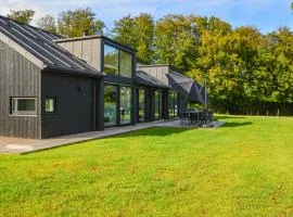 Stunning Home In Haderslev With Kitchen